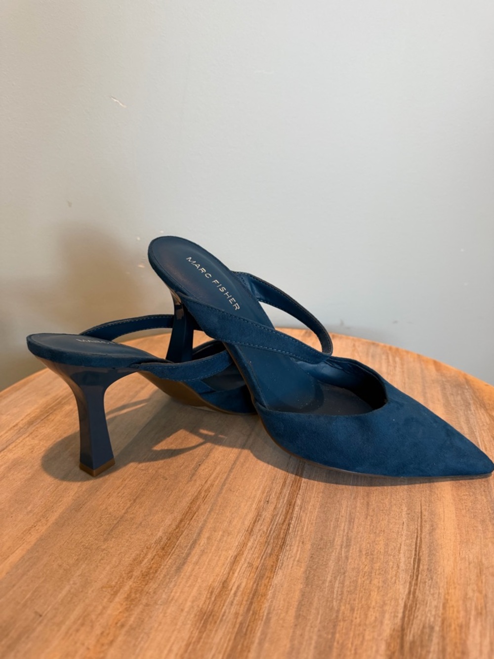 Mark Fisher Blue Teal Pointed toe sling back heels size 8 1/2 M